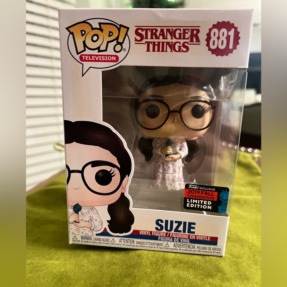 Funko Pop! Stranger Things -Suzie in Floral Dress with Glasses